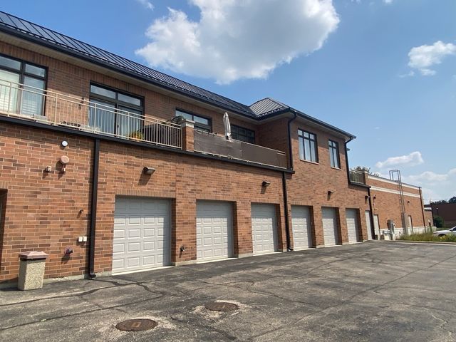 550 MAIN Street 215, West Chicago, IL 60185