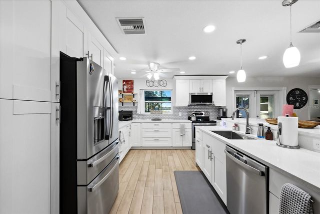 30424 HILLSIDE LANE, Wesley Chapel, FL 33545