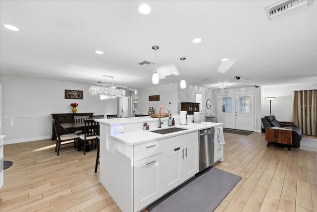 30424 HILLSIDE LANE, Wesley Chapel, FL 33545