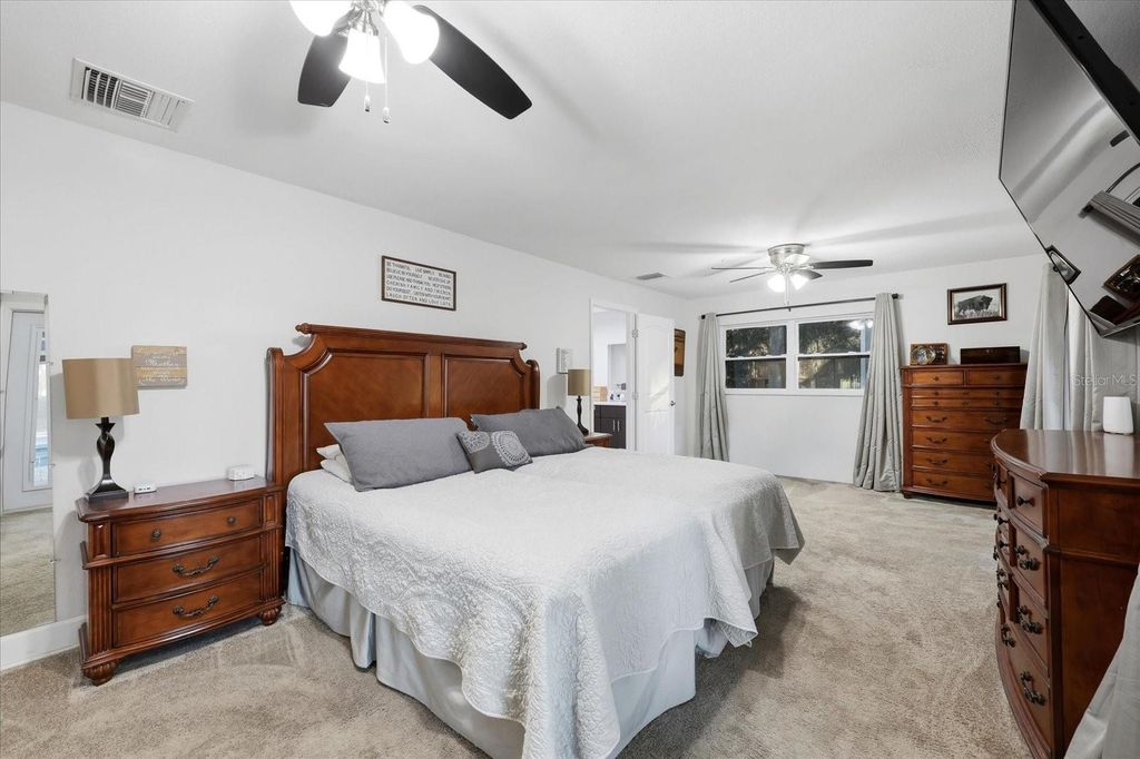 Image 25 of property listing at 30424 HILLSIDE LANE, Wesley Chapel, FL 33545