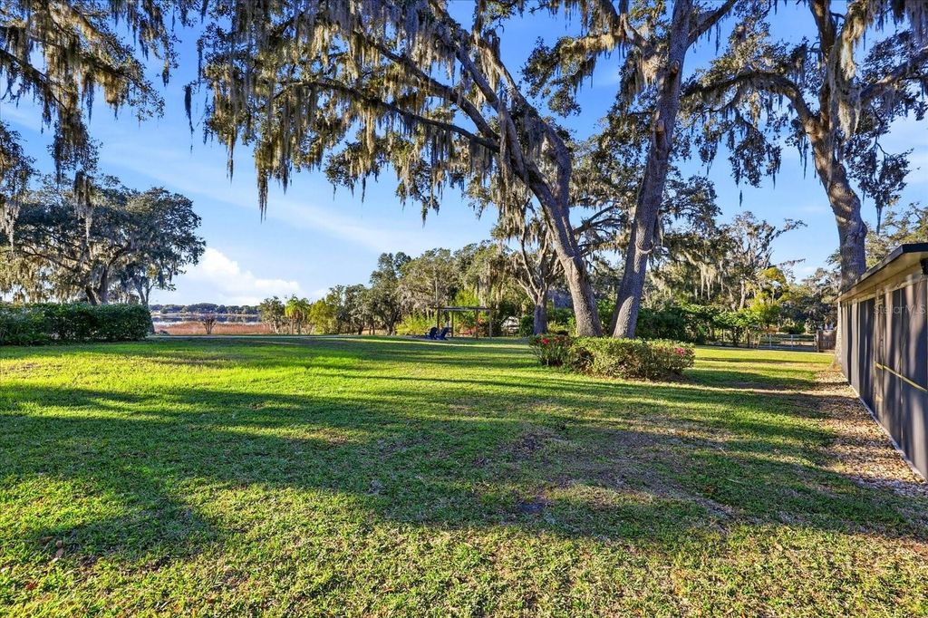 Image 6 of property listing at 30424 HILLSIDE LANE, Wesley Chapel, FL 33545