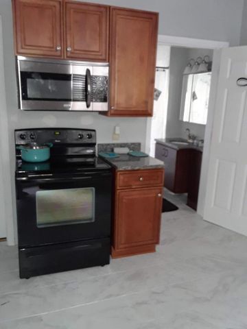 518 W Vine STREET, Milwaukee, WI 53212