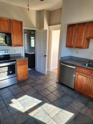 518 W Vine STREET, Milwaukee, WI 53212