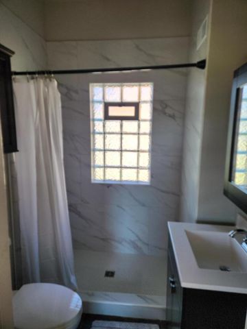 518 W Vine STREET, Milwaukee, WI 53212