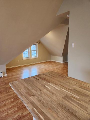 518 W Vine STREET, Milwaukee, WI 53212