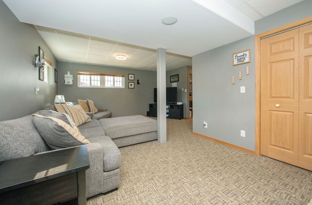 562 Jones Road, Evansdale, IA 50707