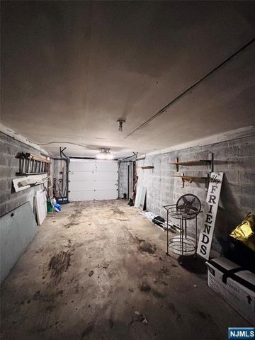 81 Lakeshore Drive, Prospect Park, NJ 07508