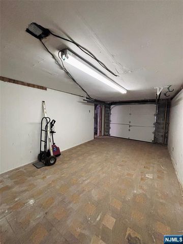 81 Lakeshore Drive, Prospect Park, NJ 07508