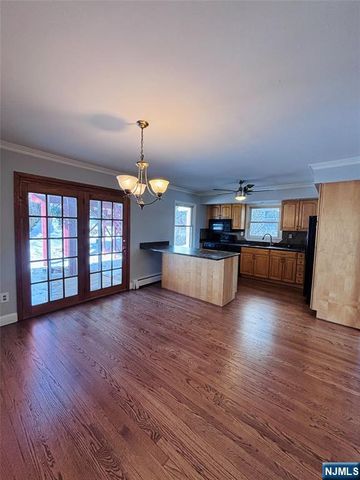 81 Lakeshore Drive, Prospect Park, NJ 07508