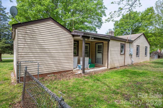 2059 South Point Road, Belmont, NC 28012