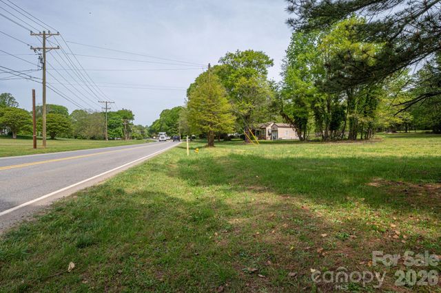 2059 South Point Road, Belmont, NC 28012