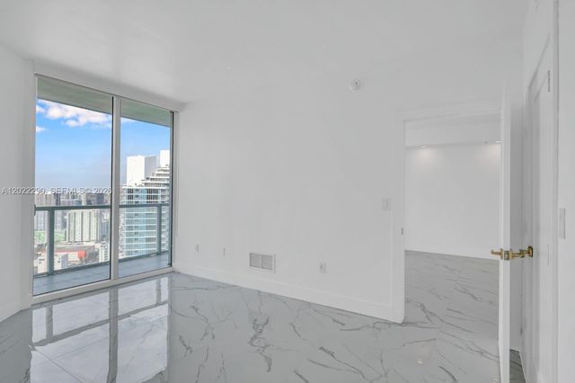1900 N Bayshore Dr 3716, Miami, FL 33132