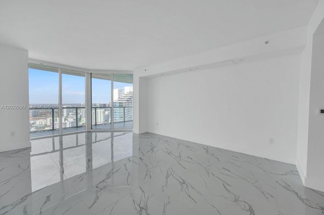 1900 N Bayshore Dr 3716, Miami, FL 33132