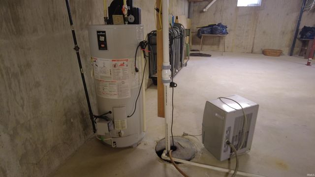 7563 E 600 N Road, Monticello, IN 47960