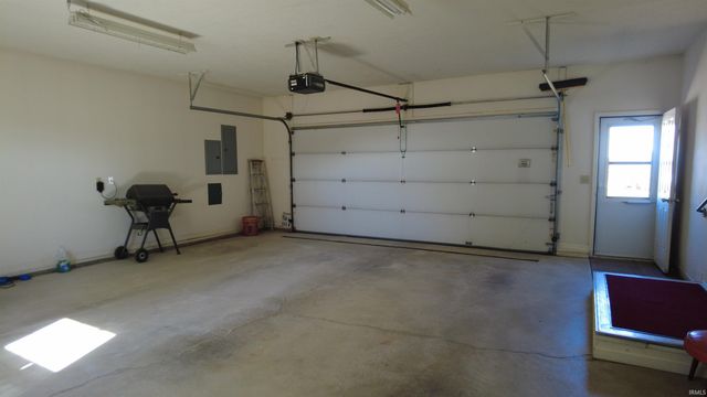 7563 E 600 N Road, Monticello, IN 47960