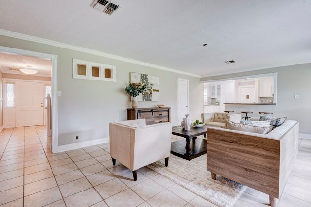 5103 Donna Lynn Court, Houston, TX 77092