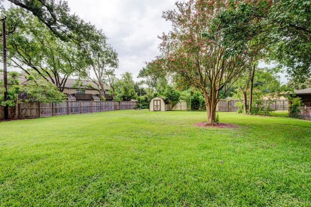 5103 Donna Lynn Court, Houston, TX 77092