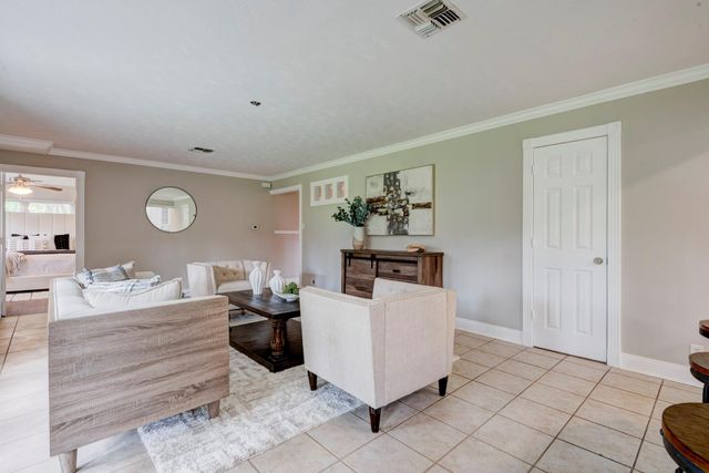 5103 Donna Lynn Court, Houston, TX 77092