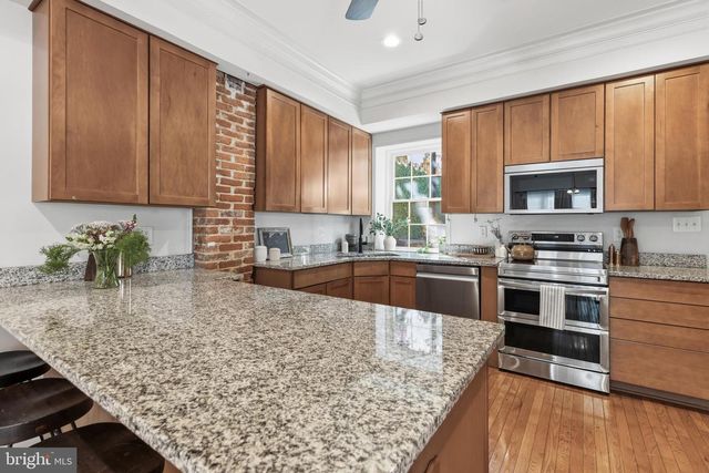 123 W READ ST, Baltimore, MD 21201