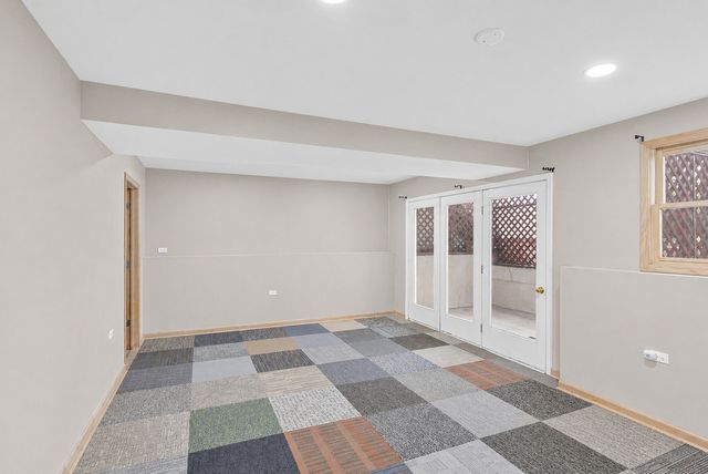 439 E Morse Avenue, Bartlett, IL 60103