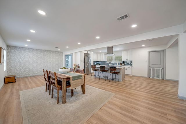 4814 Briarbend Drive, Houston, TX 77035