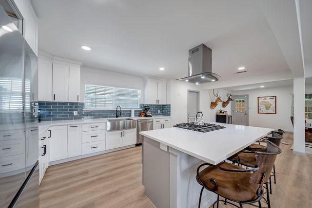 4814 Briarbend Drive, Houston, TX 77035