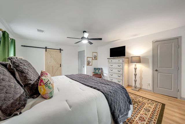 4814 Briarbend Drive, Houston, TX 77035
