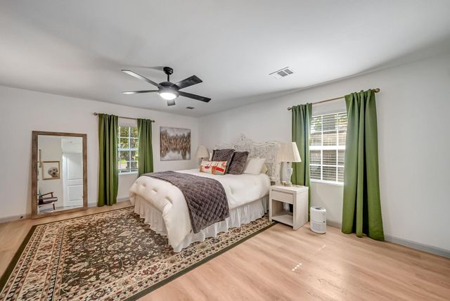 4814 Briarbend Drive, Houston, TX 77035