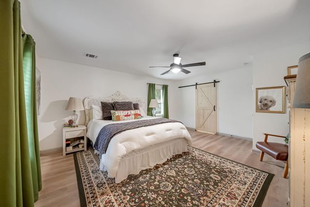 4814 Briarbend Drive, Houston, TX 77035