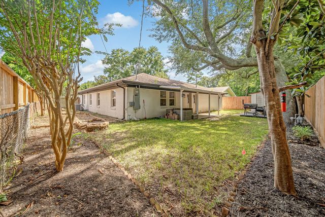 4814 Briarbend Drive, Houston, TX 77035