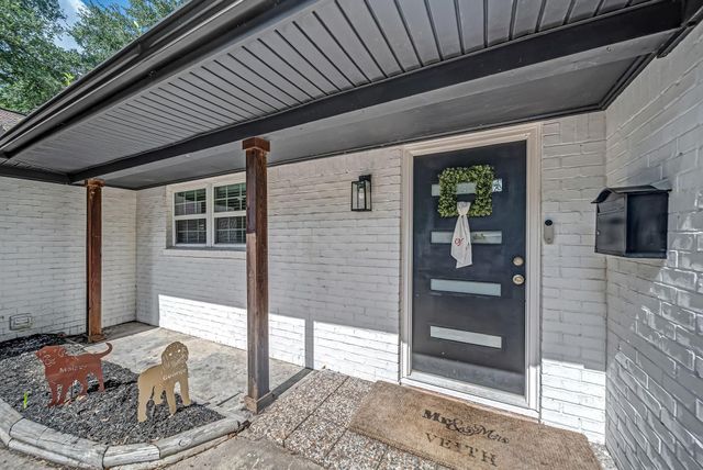 4814 Briarbend Drive, Houston, TX 77035