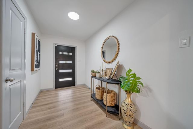 4814 Briarbend Drive, Houston, TX 77035