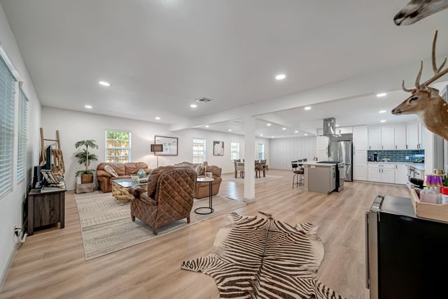 4814 Briarbend Drive, Houston, TX 77035