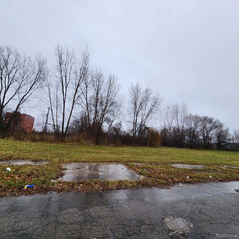 2661 HENDRICKS Street, Detroit, MI 48207