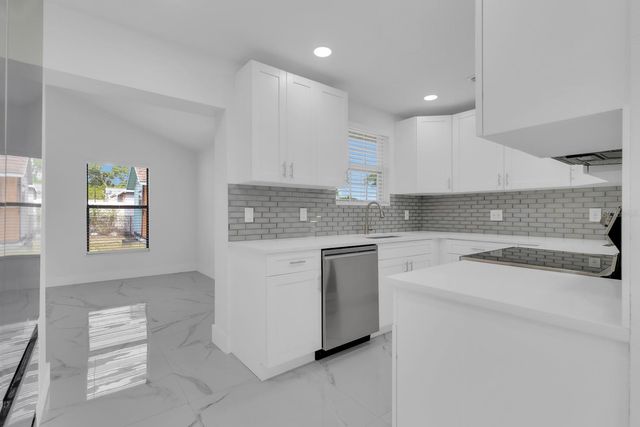 2322 VINCENT ROAD, Orlando, FL 32817