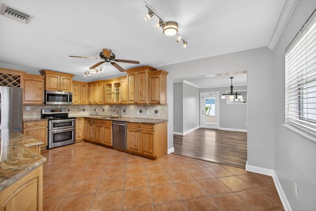 9342 Bloomfield Drive, Palm Beach Gardens, FL 33410