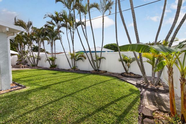 9342 Bloomfield Drive, Palm Beach Gardens, FL 33410