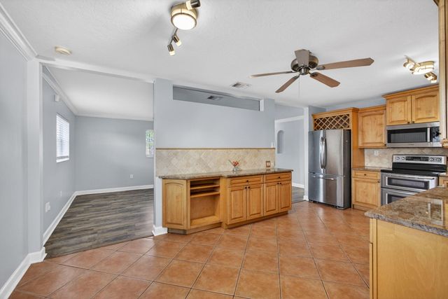 9342 Bloomfield Drive, Palm Beach Gardens, FL 33410