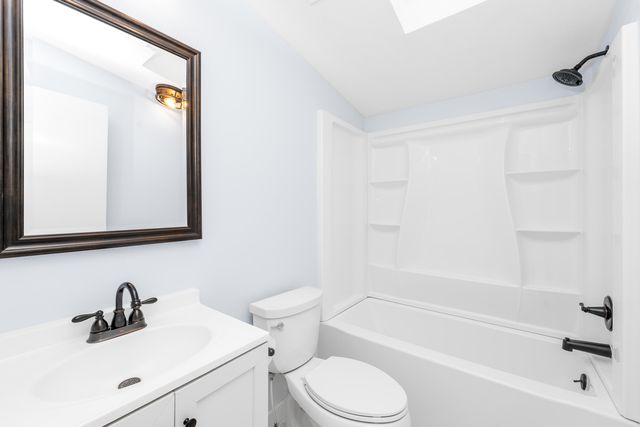 6818 E T Avenue, Vicksburg, MI 49097