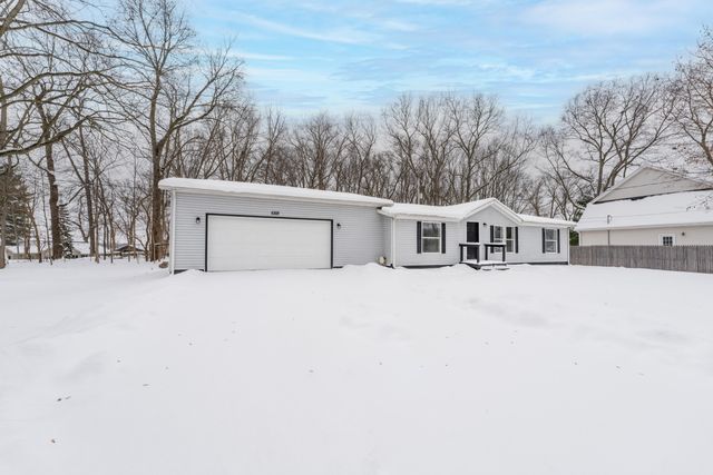 6818 E T Avenue, Vicksburg, MI 49097