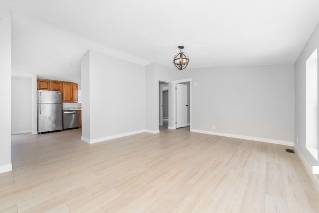 6818 E T Avenue, Vicksburg, MI 49097