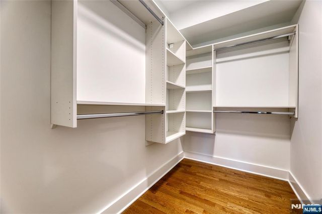 15-27 Royal Avenue 210, Hawthorne, NJ 07506