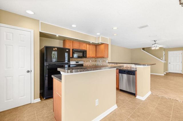 211 Crete Ct, St Augustine, FL 32084