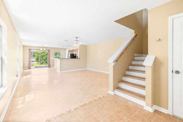 211 Crete Ct, St Augustine, FL 32084