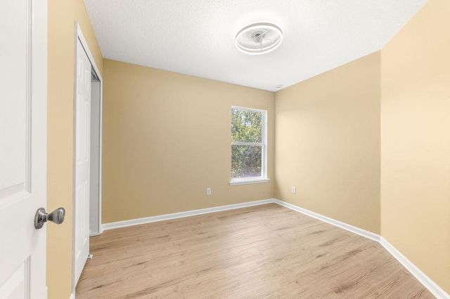 211 Crete Ct, St Augustine, FL 32084
