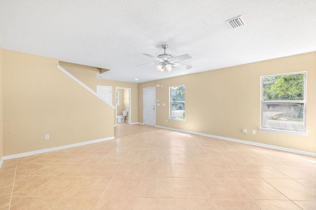 211 Crete Ct, St Augustine, FL 32084