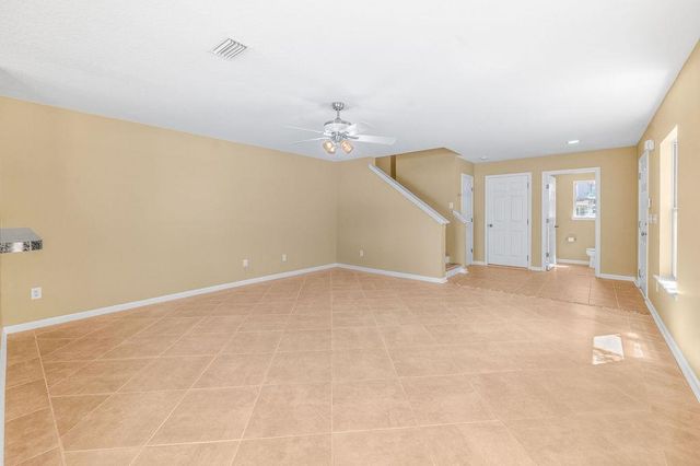 211 Crete Ct, St Augustine, FL 32084