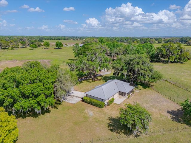 8197 CR 736, Center Hill, FL 33514