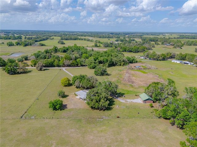 8197 CR 736, Center Hill, FL 33514