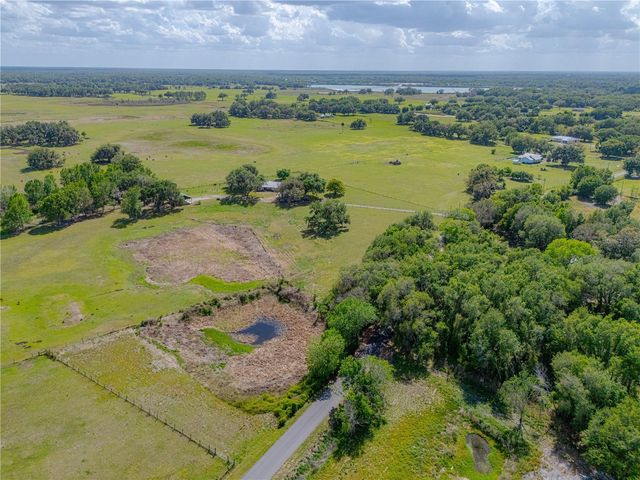 8197 CR 736, Center Hill, FL 33514